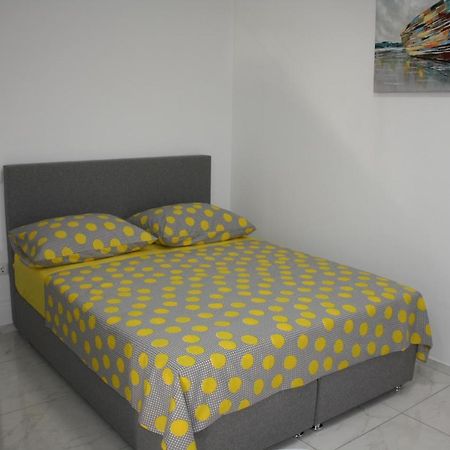 Lea Apartment Sibenik Exterior photo