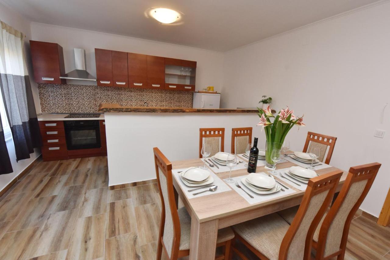 Lea Apartment Sibenik Exterior photo