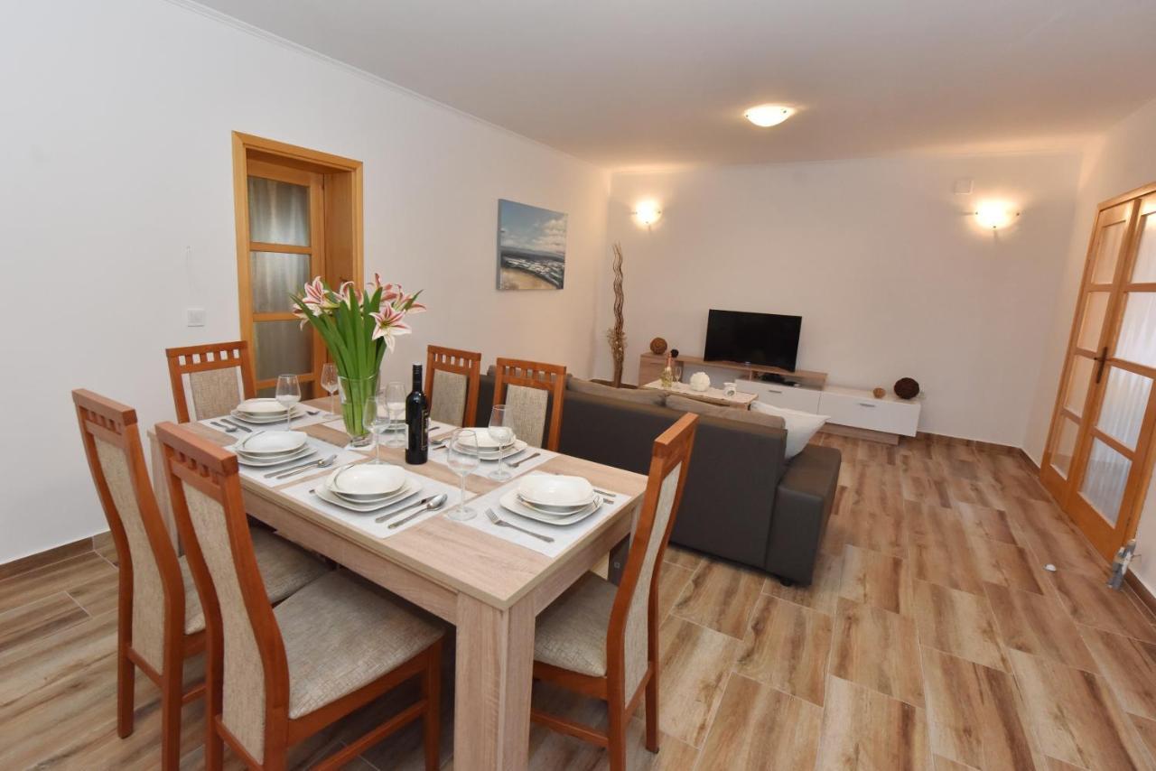 Lea Apartment Sibenik Exterior photo