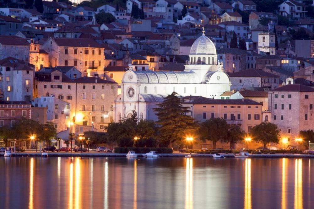Lea Apartment Sibenik Exterior photo
